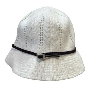 NWT BANANA REPUBLIC crème color rayon, wool blend ladies knit bucket hat